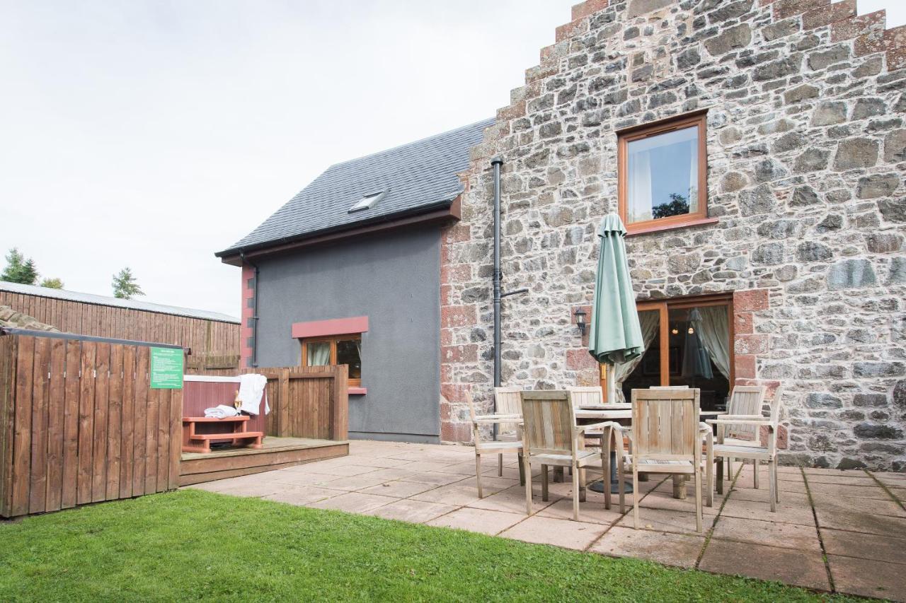 The Granary With Hot Tub