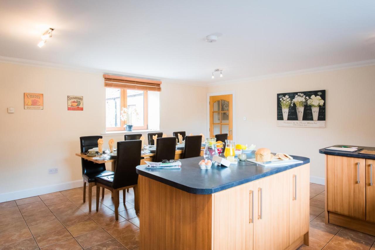 The Granary With Hot Tub Holiday home Forgandenny