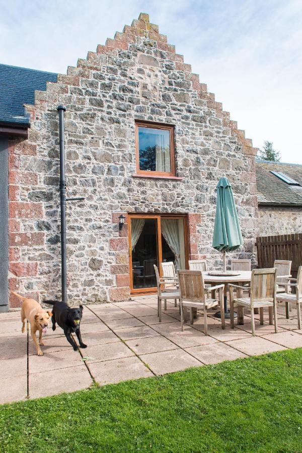 The Granary With Hot Tub Forgandenny